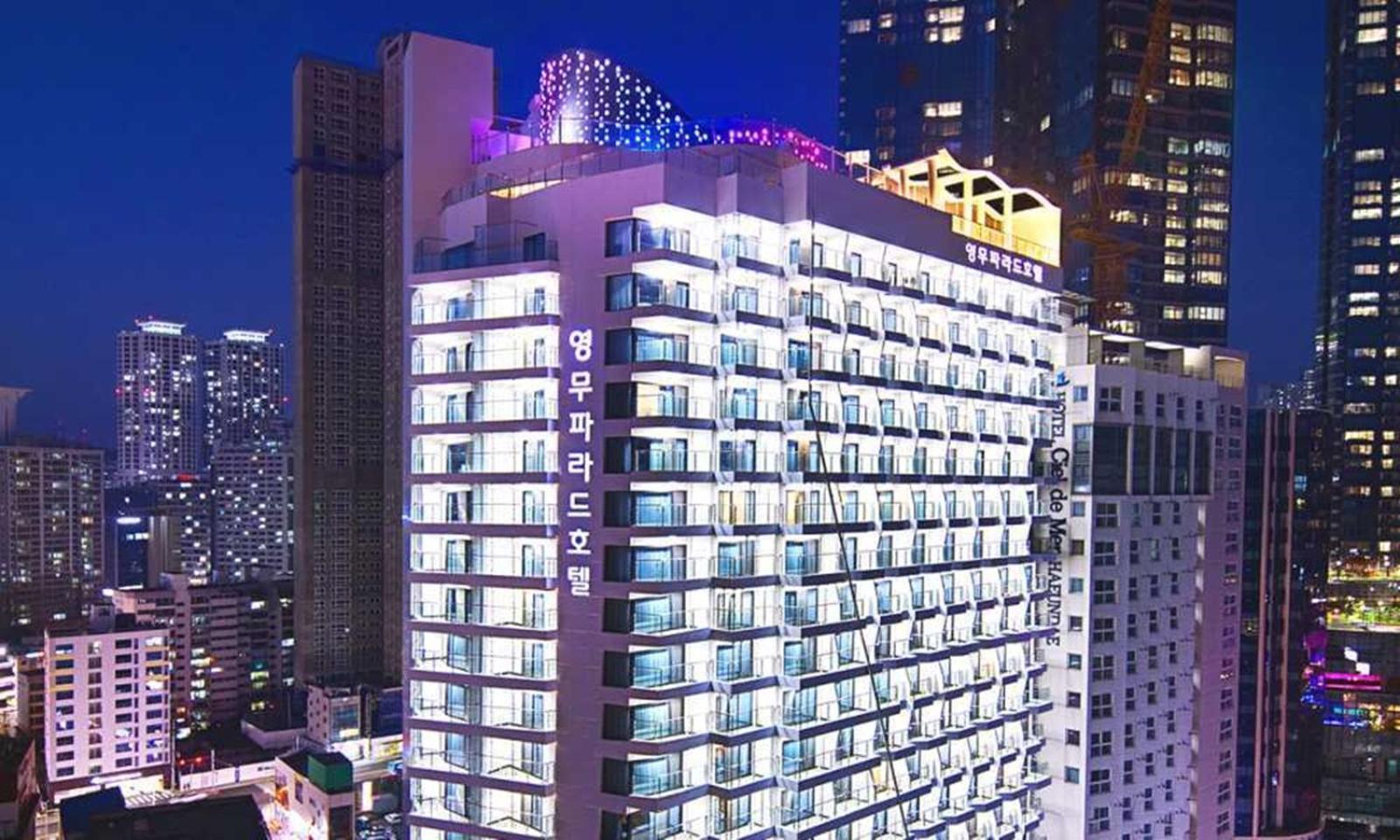 Busan Yeongmu Parade Hotel Haeundae Beach Екстер'єр фото
